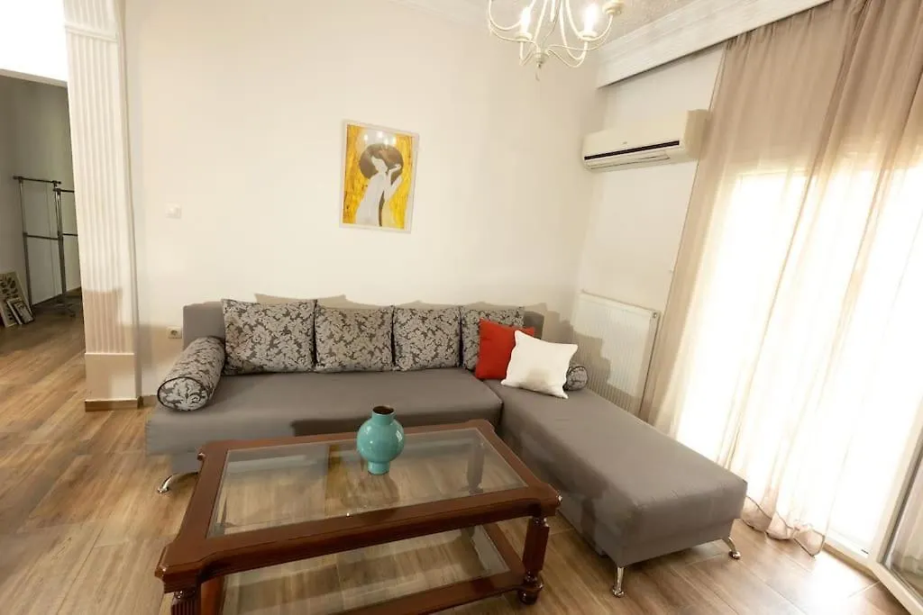 Spacious Apartment In Old Town - Private Parking Thessaloníki
